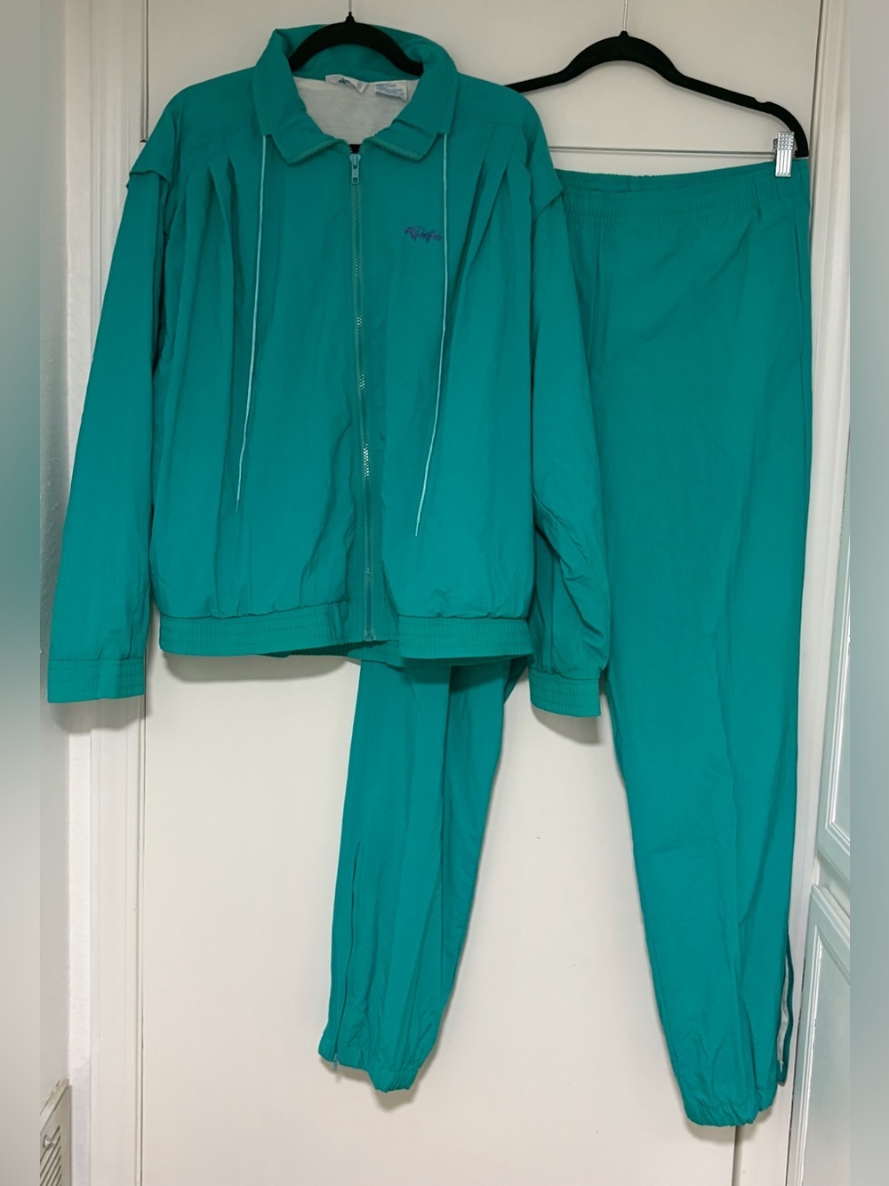 Vintage Dolfin Corporation Teal Blue Track Suit Jacket And Pants Size Large NWT